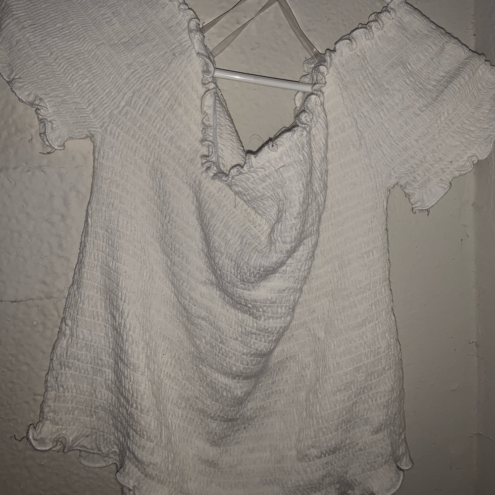 Off shoulder t-shut